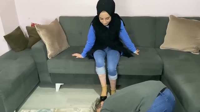 Türbanlı Kralice Yeniden Sizlerle Video